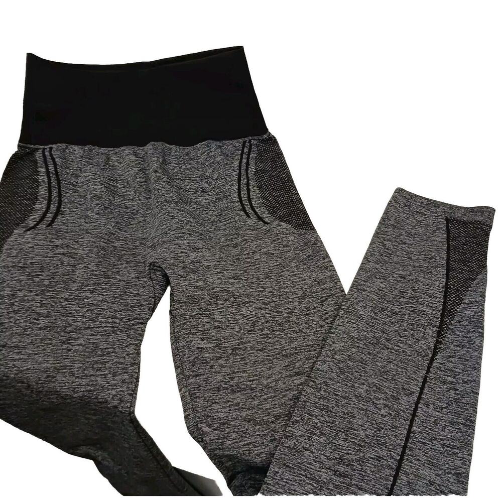 New Mix Leggings Activewear Size M GRAY Modern Yoga Gym Sporty Stretch Yoga